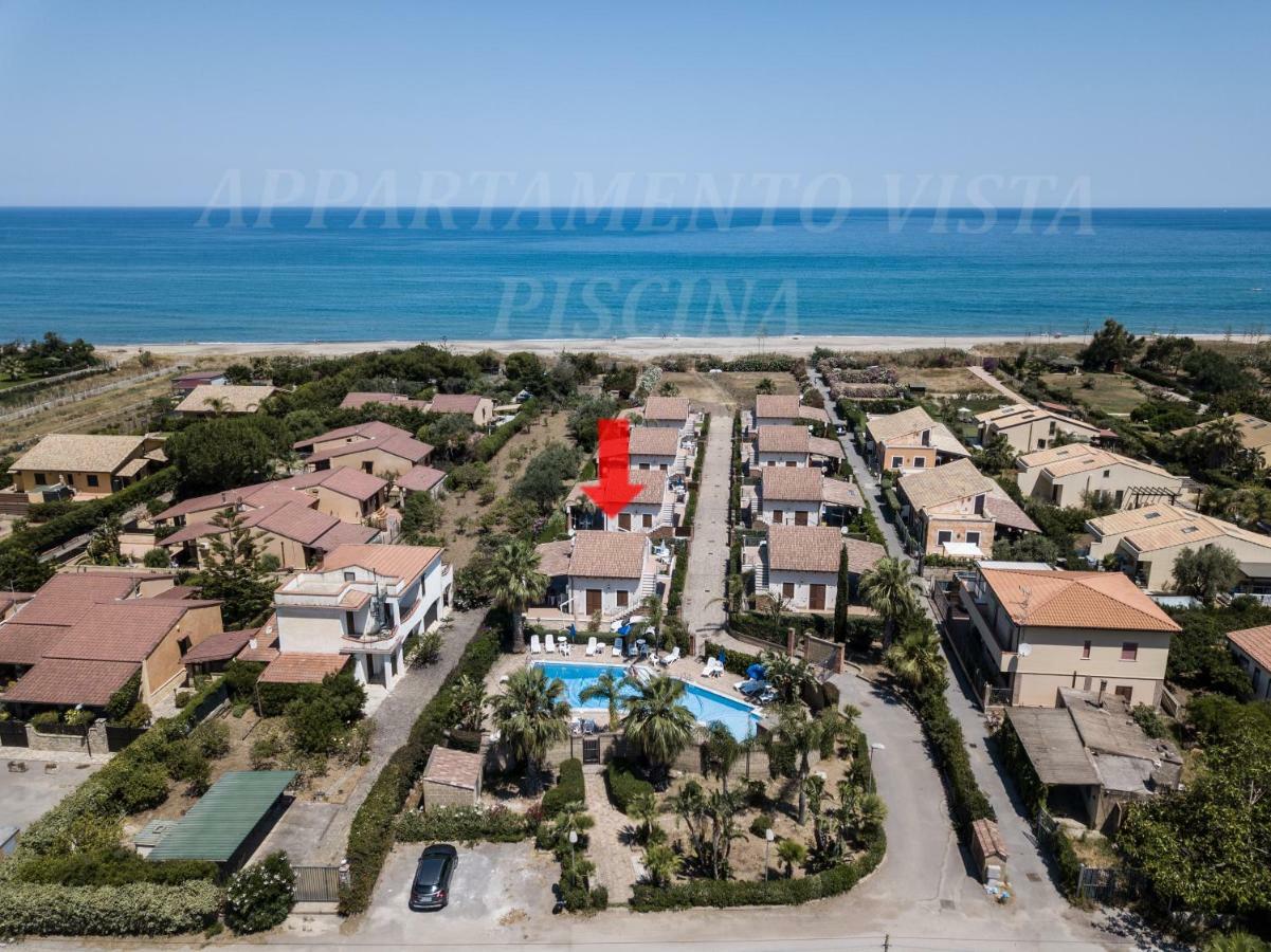 カンポフェリーチェ・ディ・ロッチェッラ Mansarda Con Vista Piscinaヴィラ エクステリア 写真